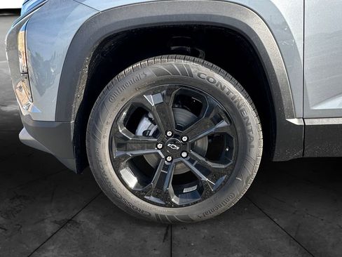 New 2026 Chevrolet Equinox LT w/ Midnight Edition FWD image 14