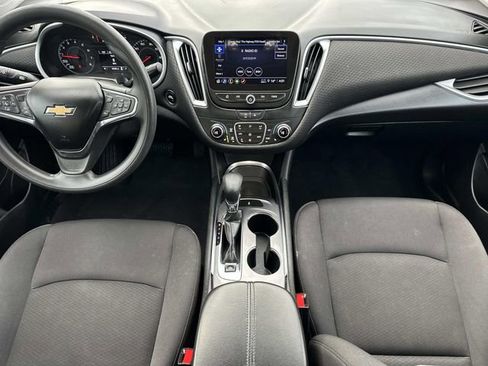 Used 2023 Chevrolet Malibu LT FWD image 12