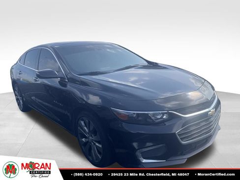 Used 2018 Chevrolet Malibu Premier w/ Premier Sun and Wheel Package FWD image 3