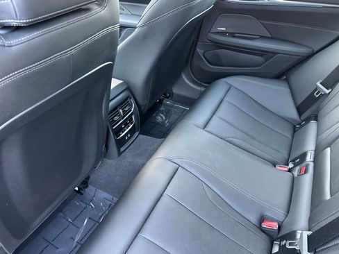 Used 2025 BMW 430i w/ Premium Package image 4