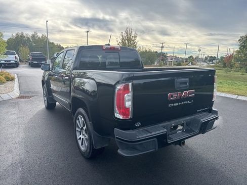 Used 2021 GMC Canyon Denali image 3