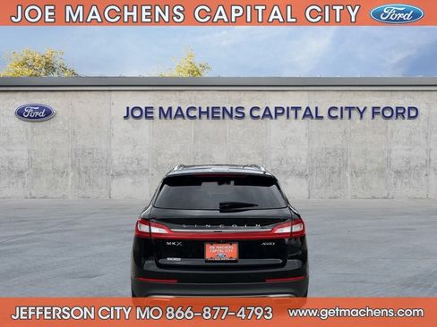 Used 2017 Lincoln MKX Premiere image 9