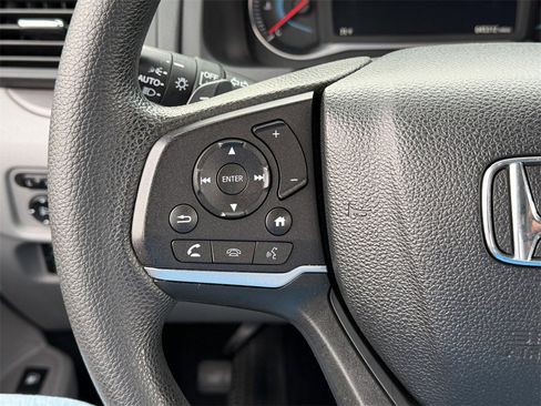 Used 2021 Honda Pilot EX image 12