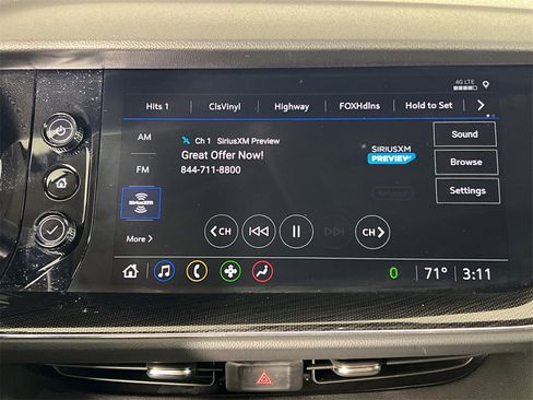 Used 2023 Buick Envision Essence image 29