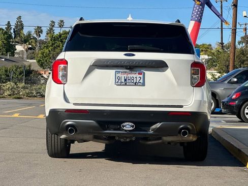 Used 2023 Ford Explorer XLT w/ Equipment Group 202A image 6
