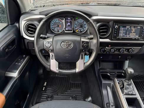 Used 2019 Toyota Tacoma SR5 image 15