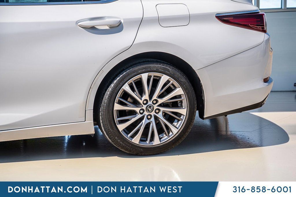 Used 2019 Lexus ES 350 w/ Premium Package FWD image 38