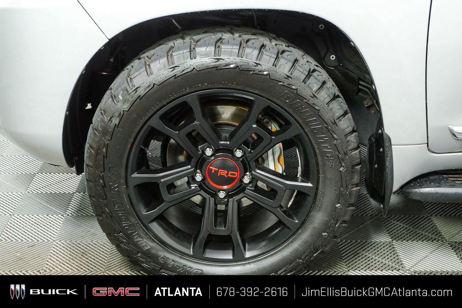 Used 2017 Toyota Land Cruiser AWD/4WD image 41