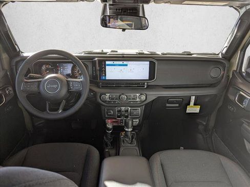 New 2026 Jeep Wrangler Unlimited Rubicon image 13