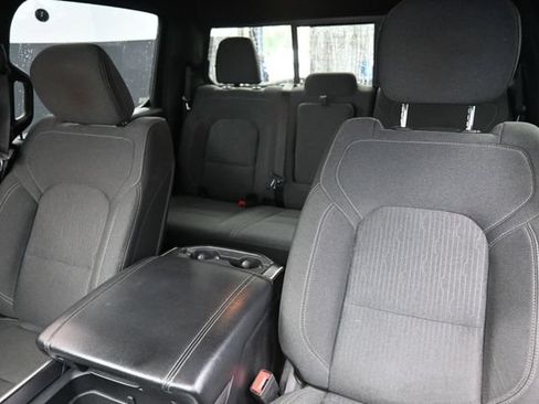 Used 2019 RAM 1500 Big Horn AWD/4WD image 14