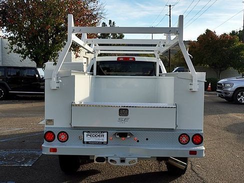 New 2024 RAM 2500 Tradesman w/ Chrome Appearance Group image 9