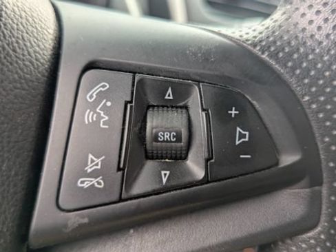 Used 2015 Chevrolet Trax LS AWD/4WD image 24