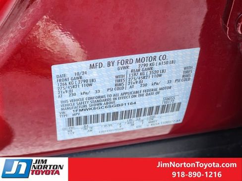 Used 2025 Ford Explorer ST AWD/4WD image 33