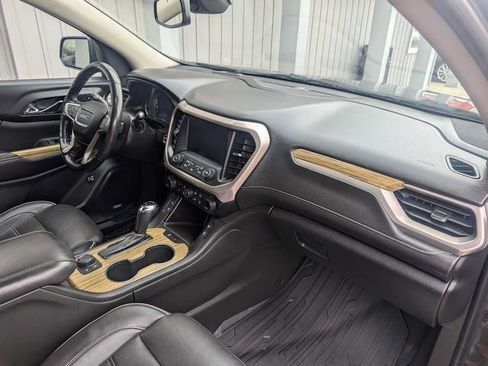 Used 2018 GMC Acadia Denali image 26