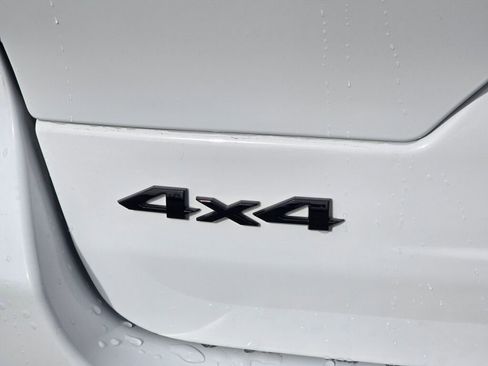 Used 2023 Jeep Grand Cherokee Altitude AWD/4WD image 16