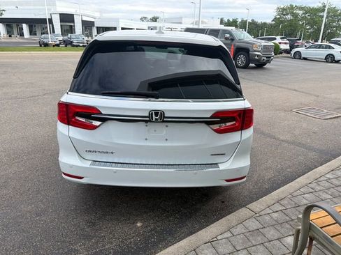 Used 2023 Honda Odyssey Touring image 5