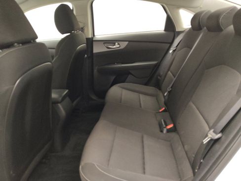 Used 2021 Kia Forte LXS FWD image 18