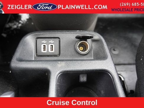 Used 2021 Ford Transit Connect XL image 12