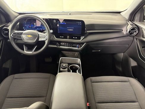 Used 2026 Chevrolet Equinox LT FWD image 44