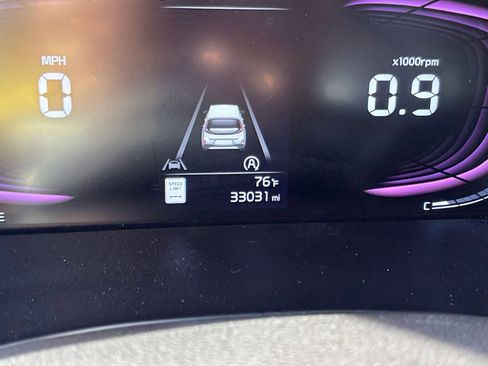 Used 2025 Kia Soul LX w/ LX Technology Package FWD image 38