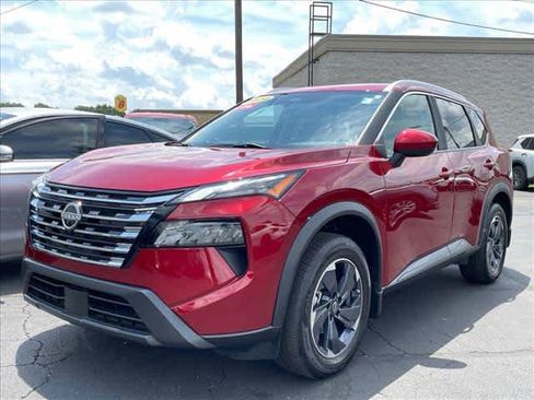 Used 2024 Nissan Rogue SV w/ SV Premium Package FWD image 7