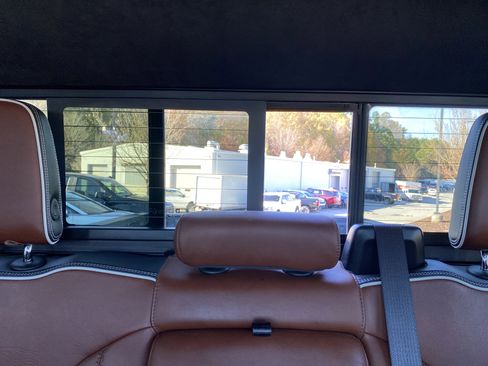 Used 2024 GMC Sierra 2500 Denali Ultimate image 37