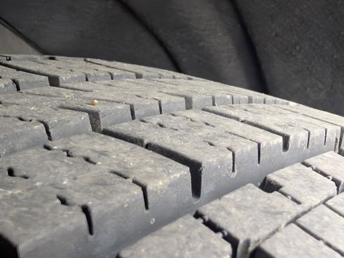 Used 2022 Toyota Highlander XLE image 38