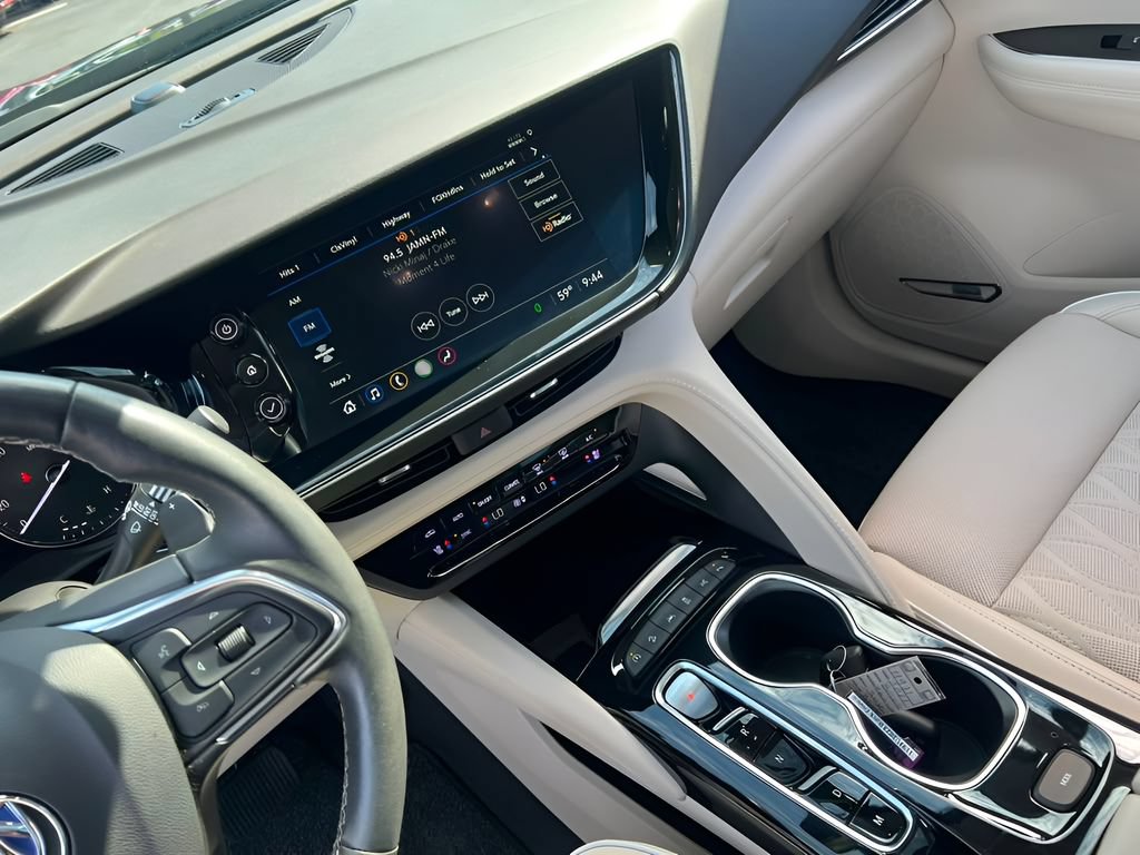 Used 2023 Buick Envision Avenir AWD/4WD image 17