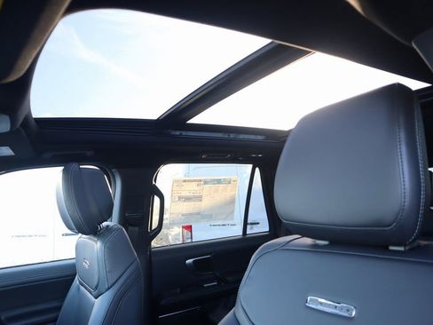 New 2026 Ford Expedition Platinum w/ Stealth Appearance Package image 18