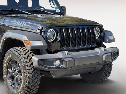 Used 2021 Jeep Wrangler Willys image 5