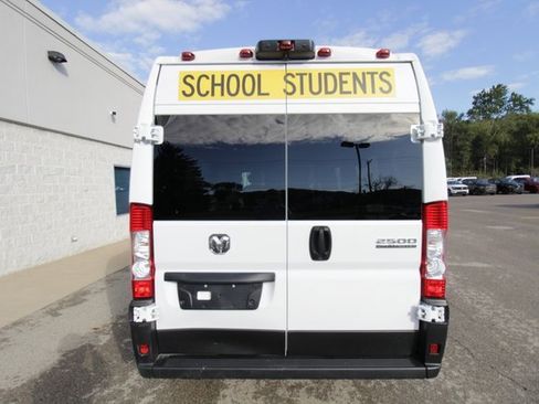 Used 2023 RAM ProMaster 2500 image 8