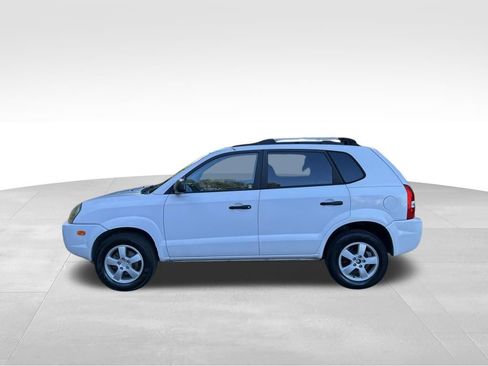 Used 2007 Hyundai Tucson GLS FWD image 2