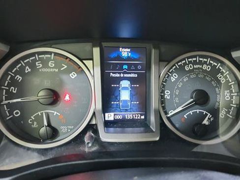 Used 2017 Toyota Tacoma SR5 w/ Tow Package RWD image 12