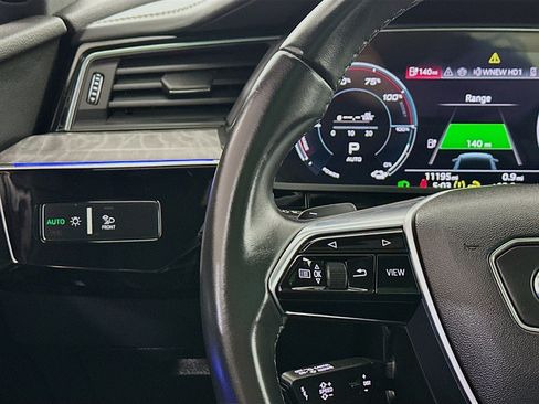 Used 2024 Audi Q8 e-tron Prestige w/ Prestige Package image 10