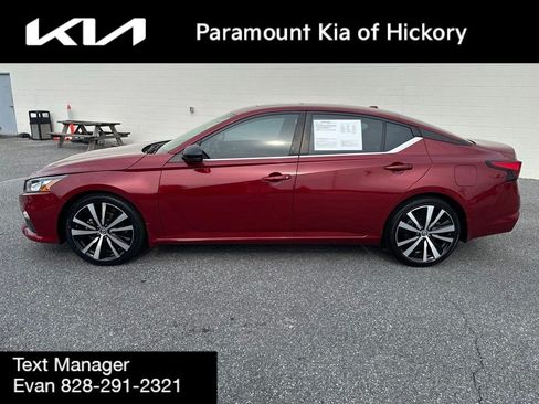 Used 2021 Nissan Altima 2.5 SR w/ SR Premium Package FWD image 4