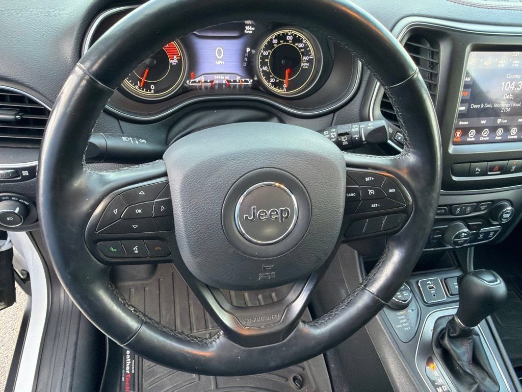 Used 2021 Jeep Cherokee Trailhawk w/ Comfort/Convenience Group AWD/4WD image 22