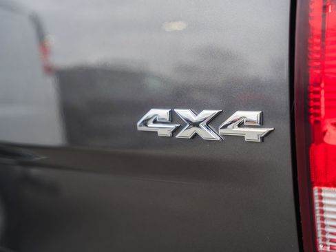 Used 2017 RAM 2500 Tradesman w/ Chrome Appearance Group image 9