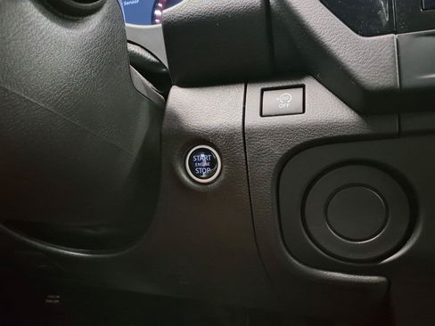Used 2025 Nissan Frontier Pro-X RWD image 29