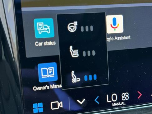 Used 2023 Volvo XC60 B5 Ultimate w/ Climate Package image 25