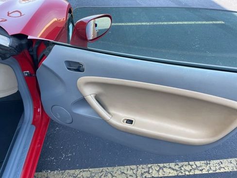 Used 2006 Pontiac Solstice Convertible w/ Premium Package image 32