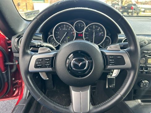 Used 2006 MAZDA MX-5 Miata Touring image 15