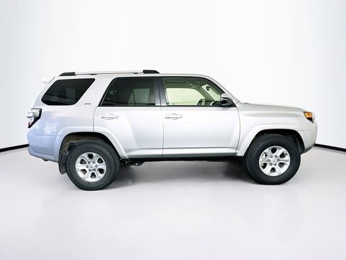 Used 2024 Toyota 4Runner SR5 Premium w/ Moonroof Package image 10