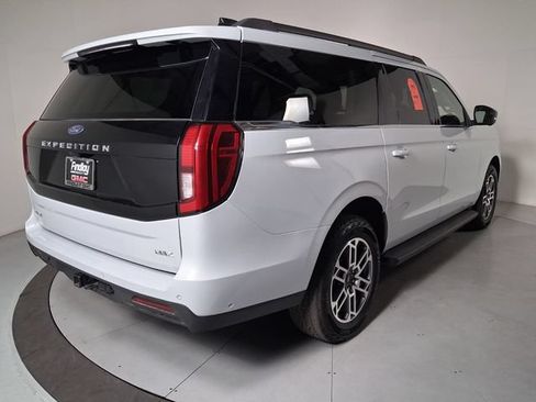 Used 2025 Ford Expedition Max Active AWD/4WD image 4