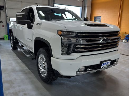Used 2020 Chevrolet Silverado 3500 High Country w/ Z71 Off-Road Package image 7