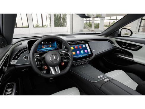 New 2026 Mercedes-Benz E 53 AMG e 4MATIC Sedan image 3