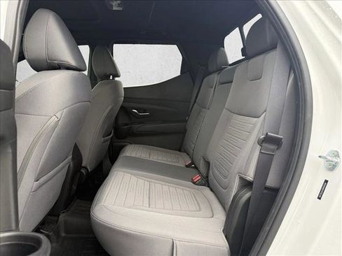 Used 2022 Hyundai Santa Cruz SEL Premium image 16