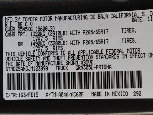 Used 2018 Toyota Tacoma TRD Sport w/ Technology Package AWD/4WD image 33