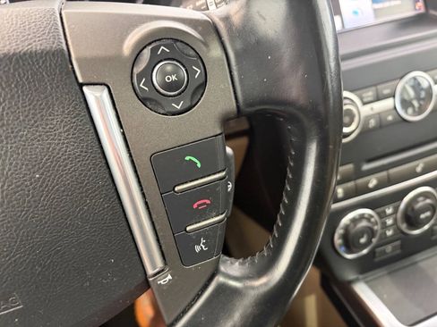 Used 2015 Land Rover LR2 AWD/4WD image 19