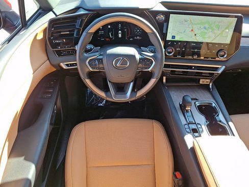 Certified 2025 Lexus RX 350 Premium w/ Accessory Package image 12