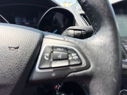 Used 2018 Ford Escape SEL w/ Ford Safe & Smart Package AWD/4WD image 21